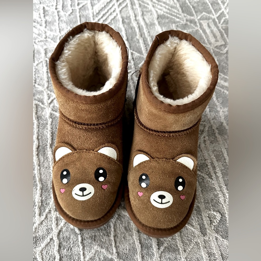 Cute Bear Face Brown UGGs